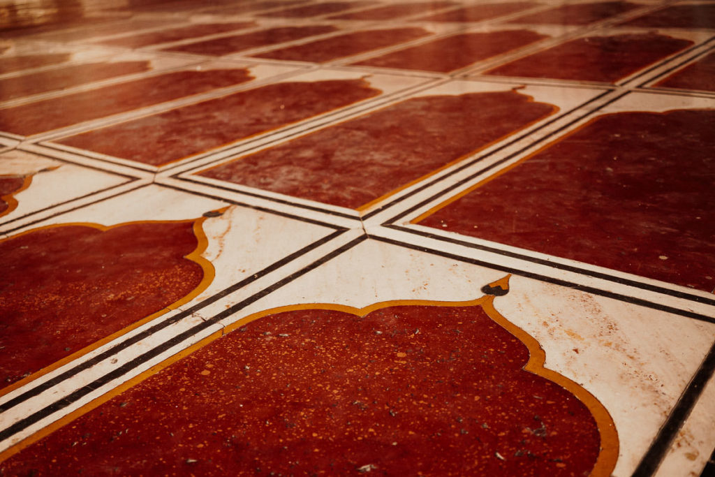 Moschee im Taj Mahal in Agra, Indien