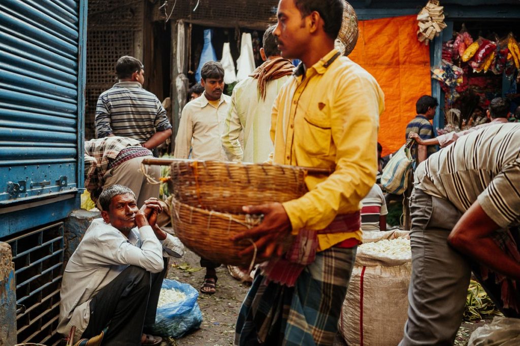 Körbe für die Blumen des Flower Market in Kolkata.
