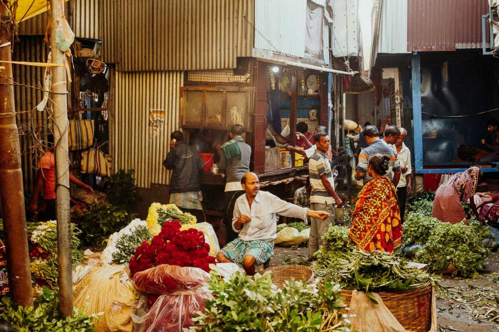 Die Gassen des Flower Market in Kolkata.