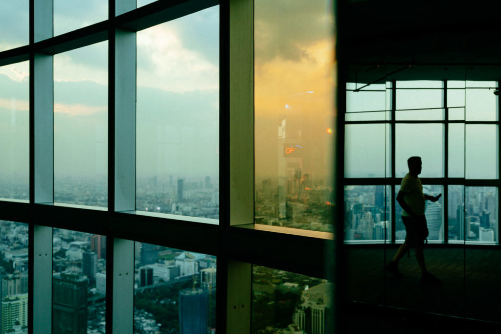 Fenster im Baiyoke Tower 2 in Bangkok