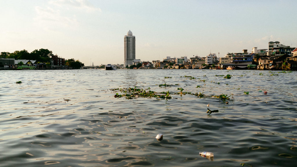 Blick über den Chao Phraya, Bangkok